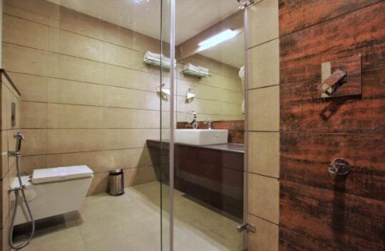 Woodies Bleisure Hotel Кожикоде Екстер'єр фото
